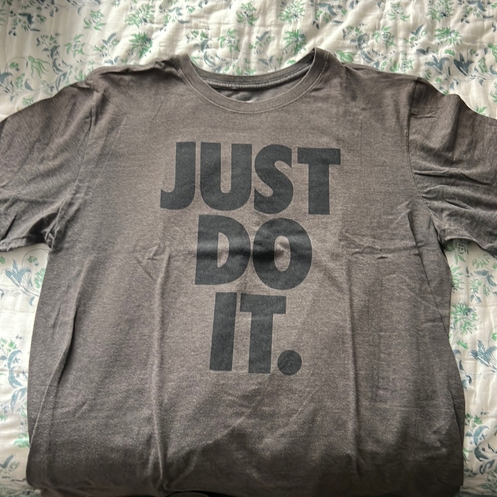 Nike Athletic Cut Tee Grey - Large
